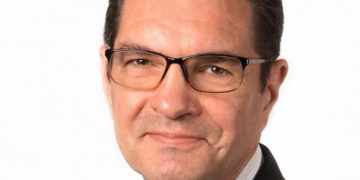 Employees cautiously return to normal work hours