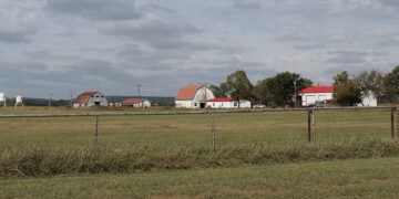 Land purchased for Looped Square Cattle Ranch