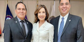 Tribes endorse gubernatorial candidate