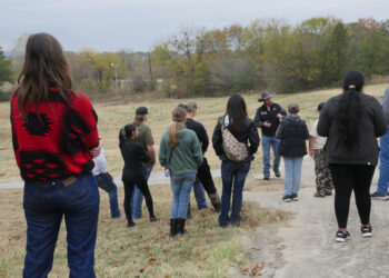 Nature walk offers outdoor excursion