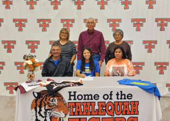 Mvskoke senior commits to playing softball at NEO