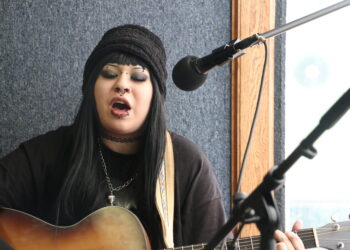 Mvskoke Musician Appears on Mvskoke Radio