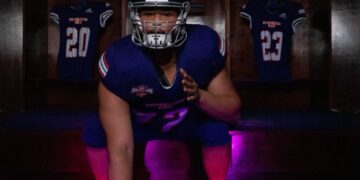 Jay Stroble Jr. receives football scholarship from NSULA