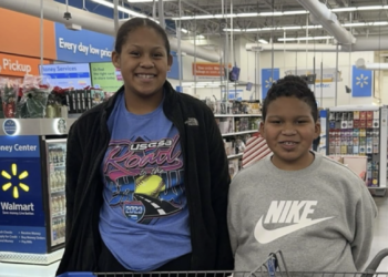 Dewar Indian Community provides Christmas shopping spree for children