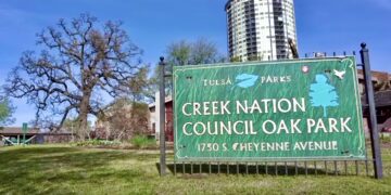 Tulsa’s Riverview Neighborhood Association and MCN team up to support the Council Oak Tree