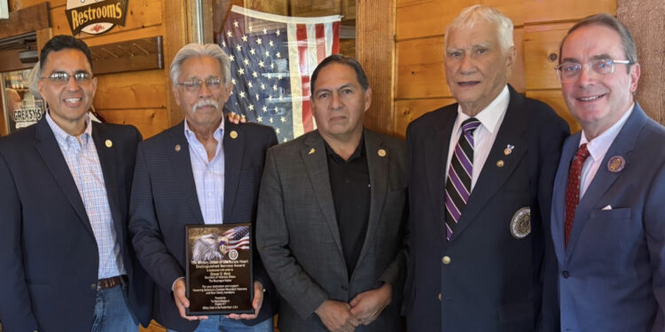 Mvskoke veteran receives Distinguished Service Award