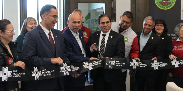 Three ponds and six years later, Akhvse Tutcenen is open