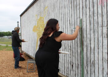 Students spend Earth Day outside