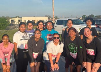 Hotvle En Pefatkvlke 5k:  “Bring a Toy, Run for Joy”